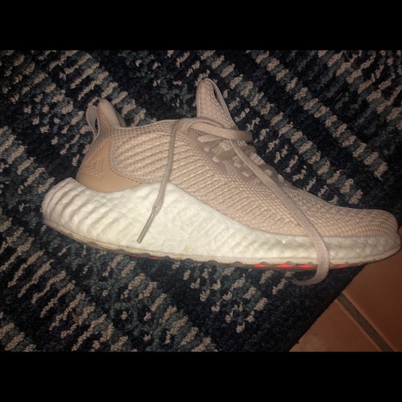 Adidas shoes - Picture 2 of 4